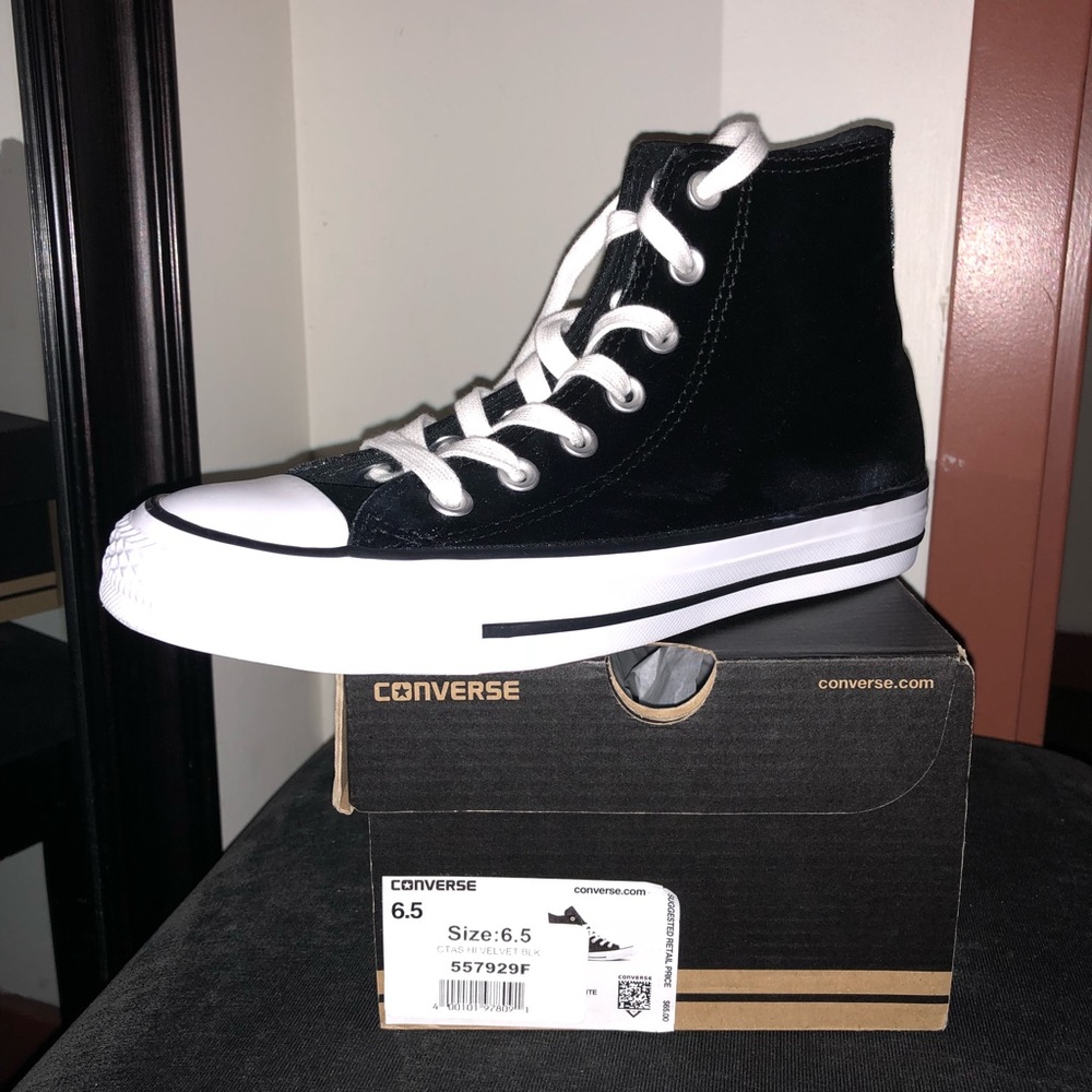 Black Velvet Converse